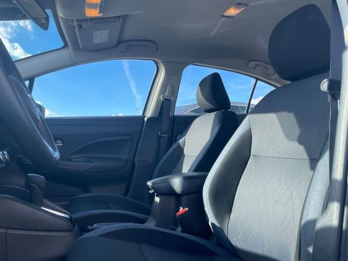 Used 2025 Nissan Versa SV image 25