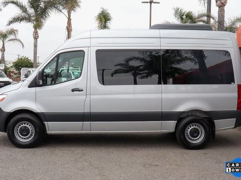 Used 2024 Mercedes-Benz Sprinter 2500 image 4