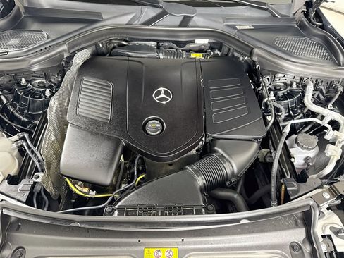 Used 2026 Mercedes-Benz GLC 300 image 32