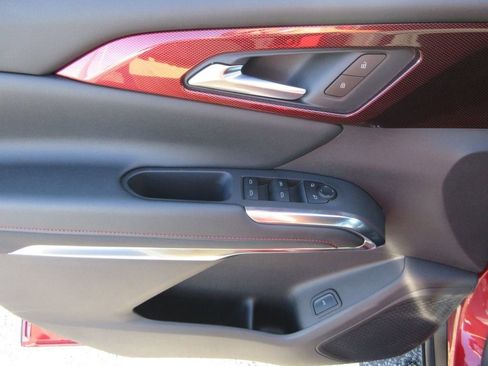 New 2026 Chevrolet Traverse Z71 w/ LPO, Floor Liner Package image 22