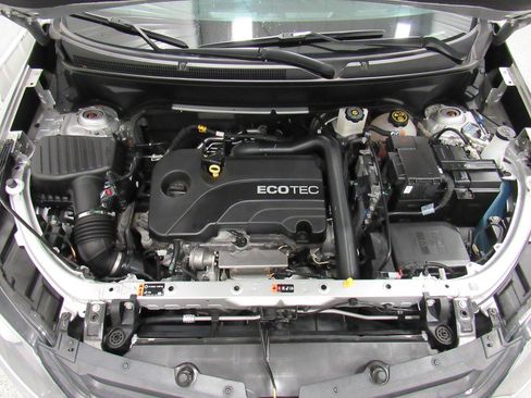 Used 2021 Chevrolet Equinox LS w/ LS Convenience Package image 21