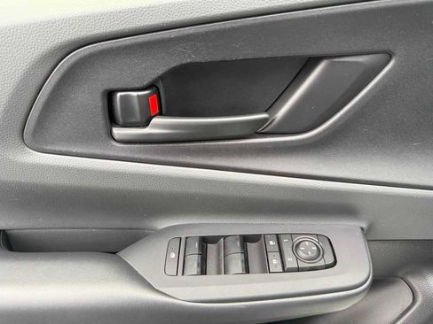 Used 2024 Toyota Prius LE image 12