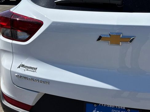 New 2026 Chevrolet TrailBlazer LT w/ Driver Confidence Package FWD image 12
