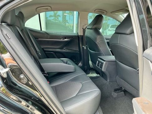 Used 2023 Toyota Camry XLE w/ Navigation Package image 13