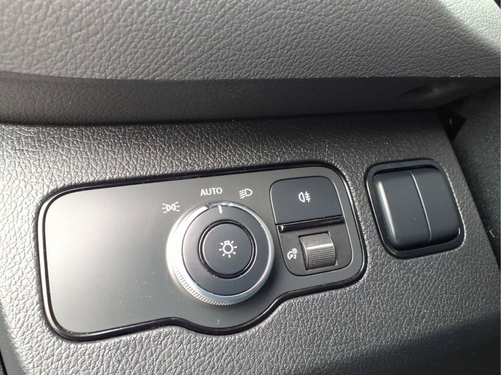 Used 2019 Mercedes-Benz Sprinter 144 image 15