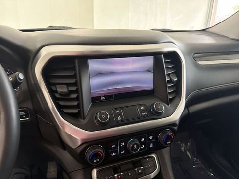 Certified 2023 GMC Acadia SLT image 29