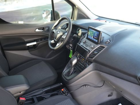 Used 2023 Ford Transit Connect XLT w/ Trailer Tow Package image 12