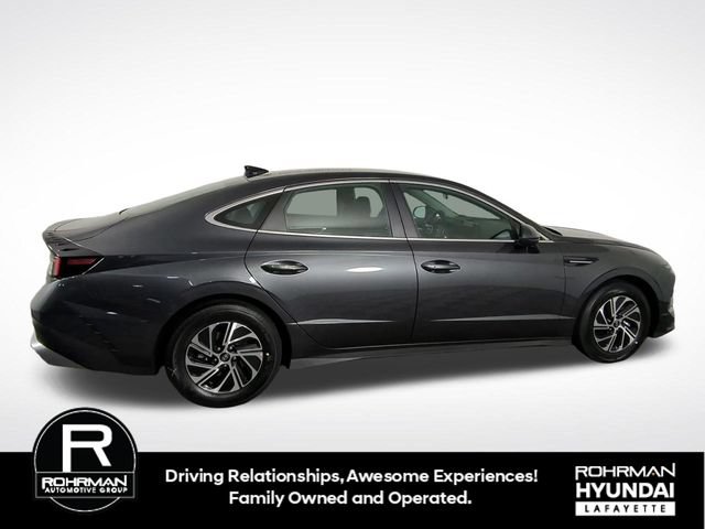 New 2026 Hyundai Sonata Blue FWD image 9