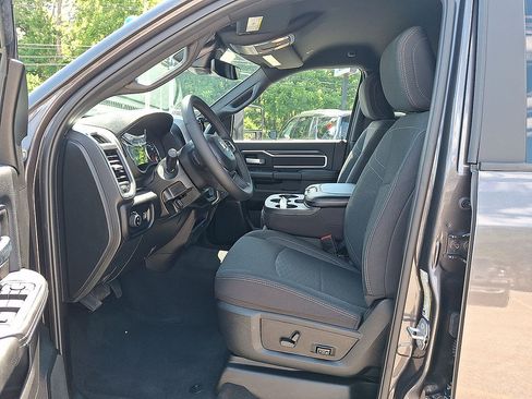 Used 2025 RAM 2500 Big Horn AWD/4WD image 11