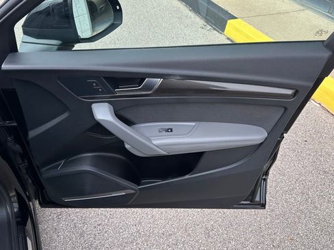 Used 2022 Audi SQ5 Prestige image 31