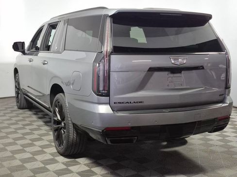 New 2026 Cadillac Escalade ESV Platinum Sport w/ LPO, ONYX Package AWD/4WD image 5