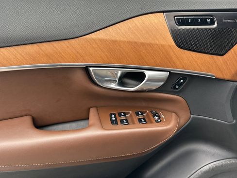 Used 2024 Volvo XC90 T8 Plus image 10