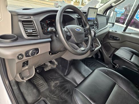Used 2021 Ford Transit 250 Medium Roof image 33
