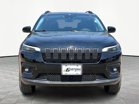 Used 2022 Jeep Cherokee Latitude AWD/4WD image 2