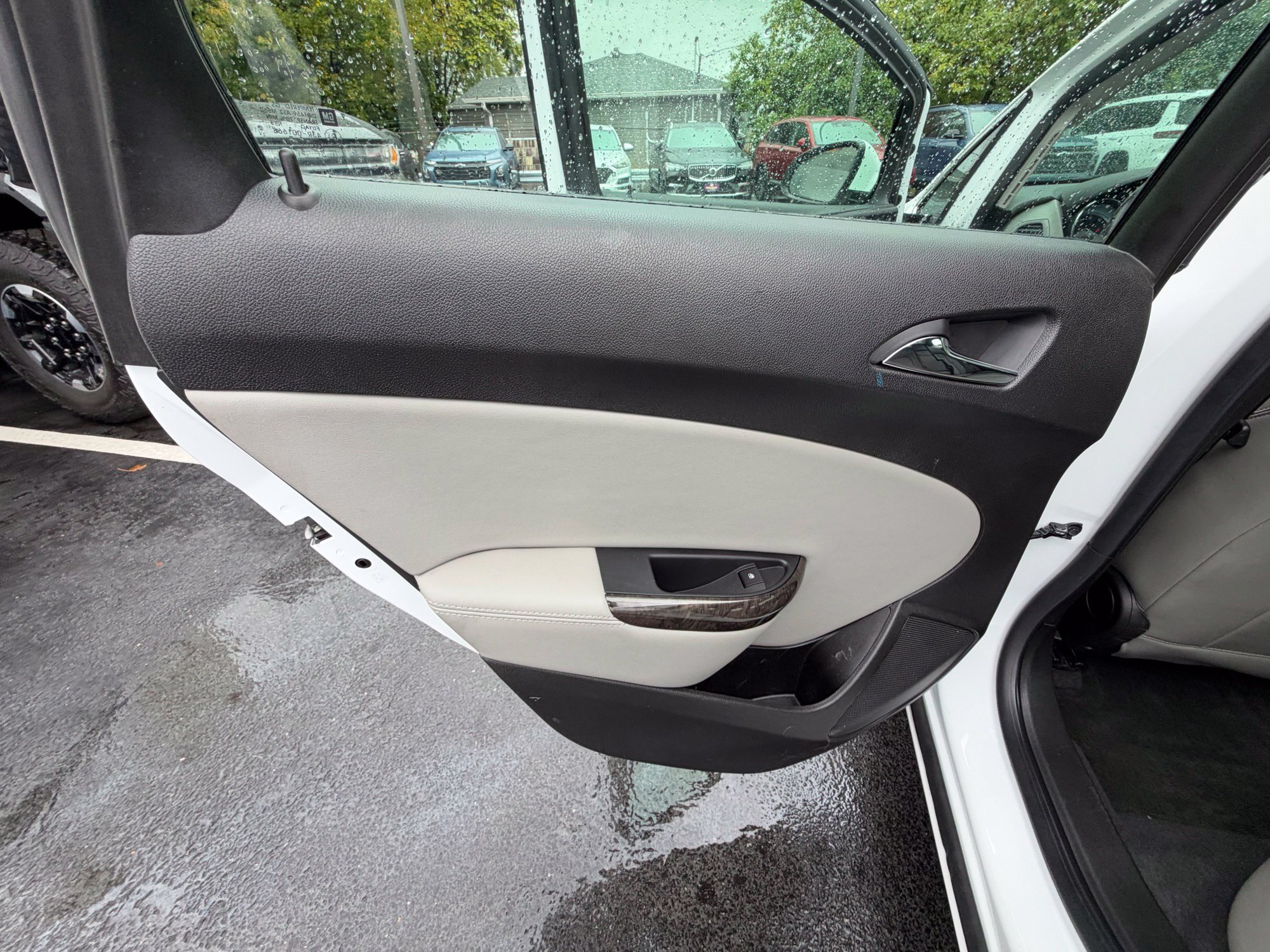 Used 2016 Buick Verano w/ Comfort Package FWD image 14