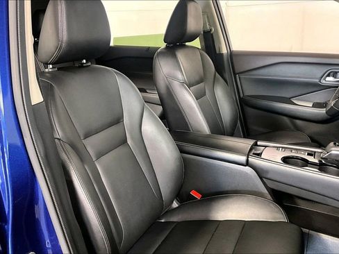 Used 2023 Nissan Rogue SL w/ SL Premium Package FWD image 7