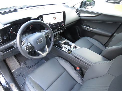Used 2026 Lexus NX 350 AWD w/ Accessory Package (Z1) image 11