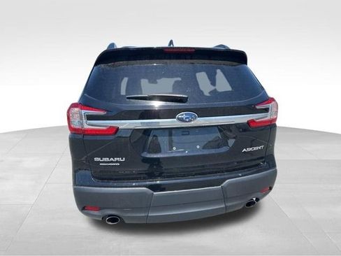 Used 2024 Subaru Ascent Premium AWD/4WD image 4