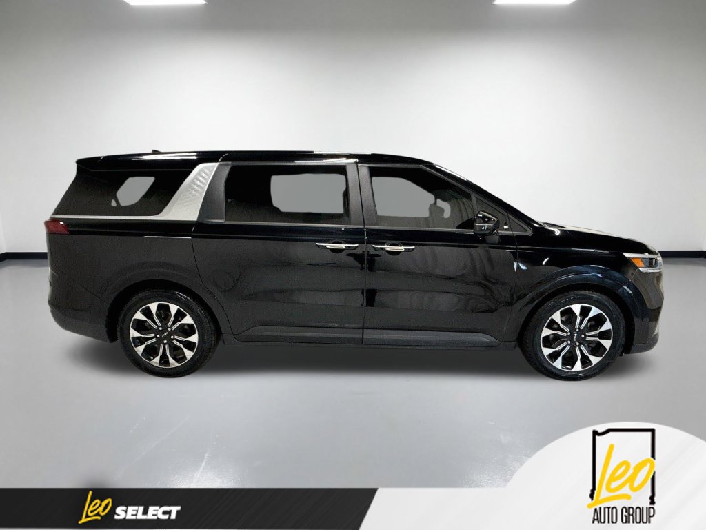 Used 2022 Kia Carnival EX FWD image 6
