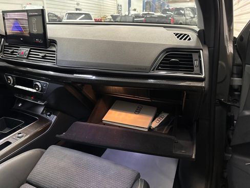 Used 2023 Audi SQ5 Premium w/ Convenience Package AWD/4WD image 32