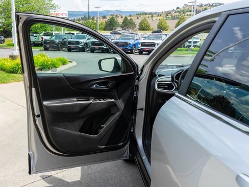 Used 2021 Chevrolet Equinox LT AWD/4WD image 15