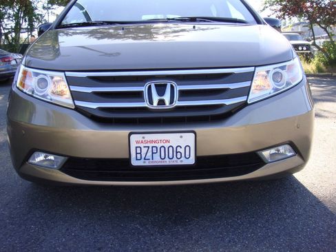 Used 2012 Honda Odyssey Touring image 11