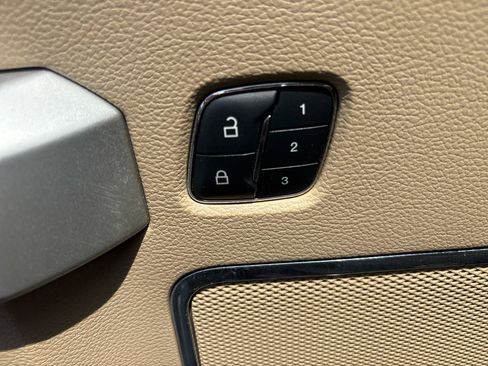 Used 2016 Ford F150 Lariat w/ Equipment Group 502A Luxury RWD image 12