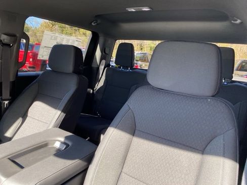 New 2026 GMC Sierra 1500 SLE image 22