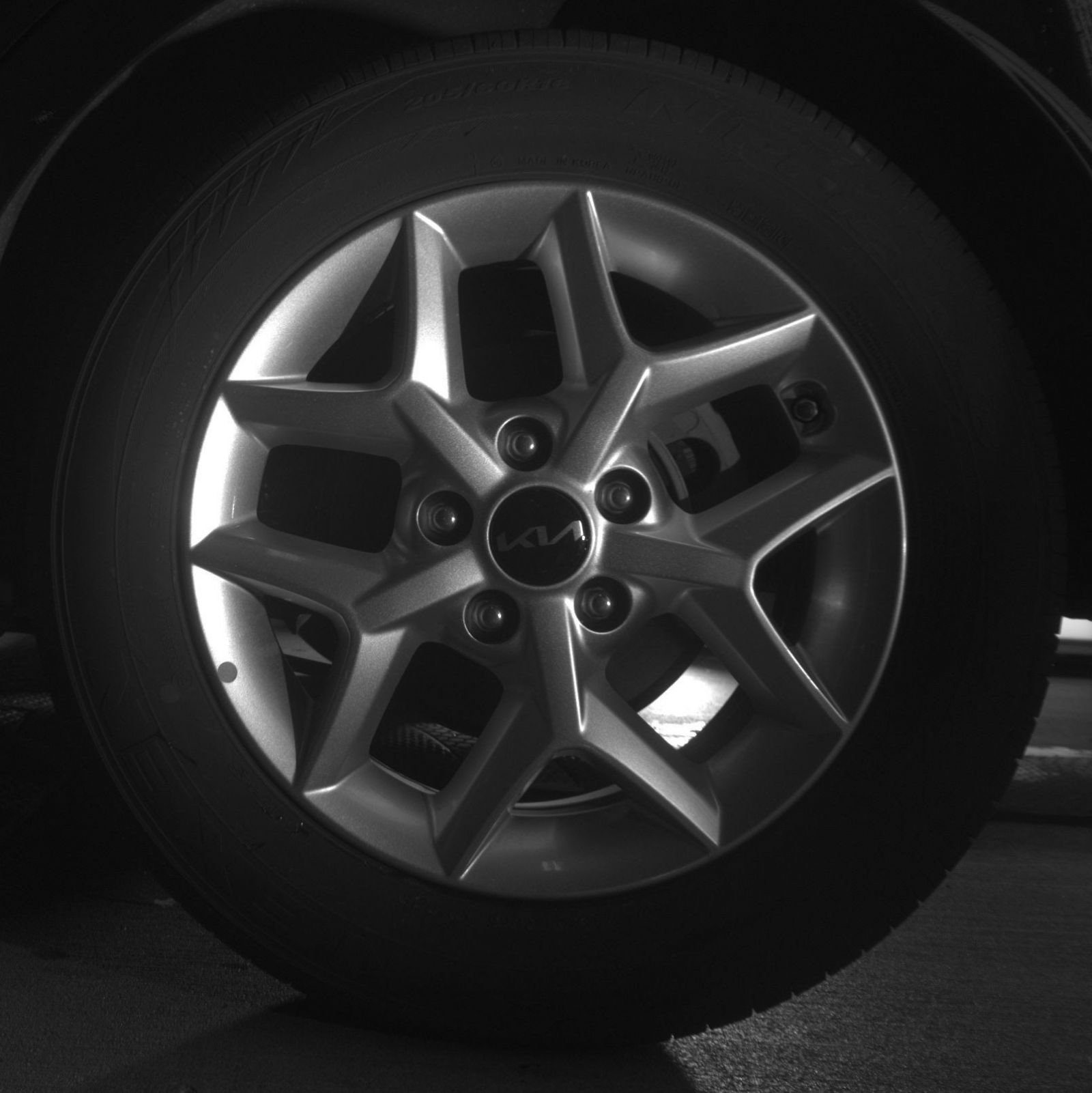 Used 2025 Kia Soul LX w/ LX Technology Package FWD image 16