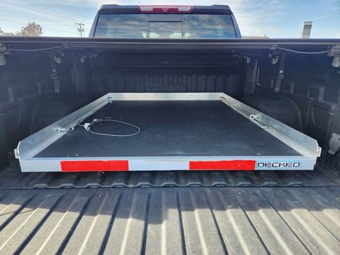 Used 2022 Chevrolet Silverado 1500 High Country image 34