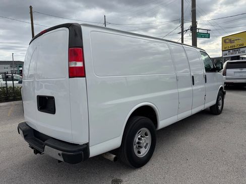 Used 2020 Chevrolet Express 2500 Extended w/ Driver Convenience Package image 5