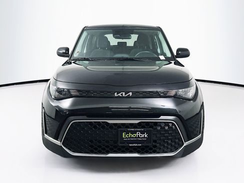 Used 2025 Kia Soul LX w/ LX Technology Package image 2