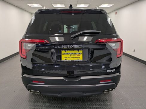 Used 2023 GMC Acadia SLT w/ Elevation Edition image 5