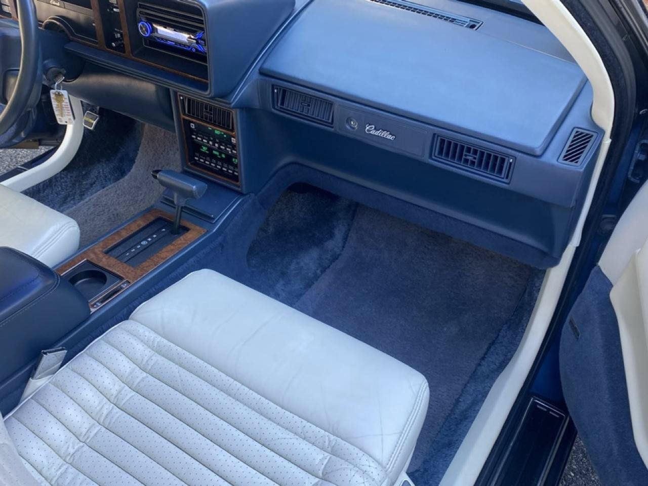 Used 1991 Cadillac Eldorado Coupe FWD image 15