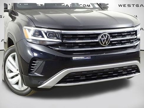 Used 2022 Volkswagen Atlas Cross Sport SE image 44