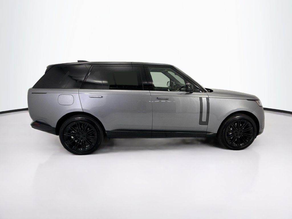 New 2026 Land Rover Range Rover Long Wheelbase SE AWD/4WD image 4