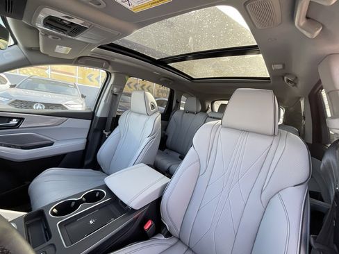 New 2026 Acura MDX w/ Advance Package image 11