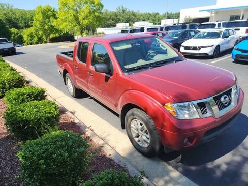 Used 2014 Nissan Frontier SV w/ SV Value Truck Package RWD image 11