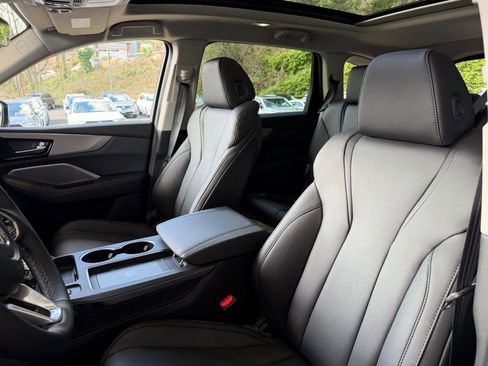 New 2026 Acura MDX SH-AWD image 15