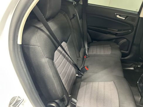 Certified 2020 Ford Edge SE image 27