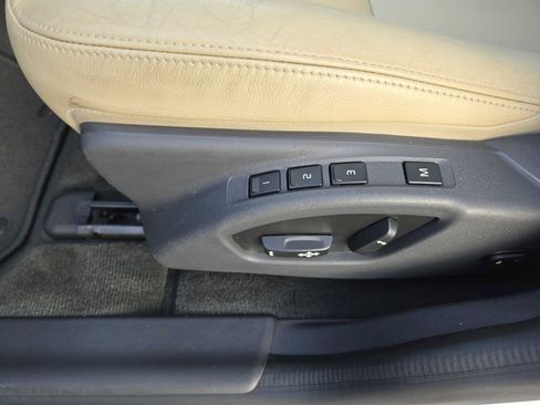 Used 2017 Volvo XC60 T6 Inscription w/ Climate Package image 21