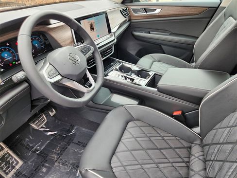 New 2025 Volkswagen Atlas SEL Premium R-Line image 6