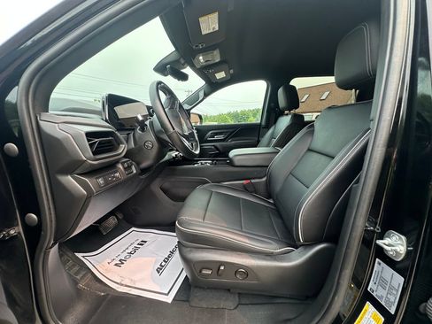 Used 2025 Chevrolet Silverado EV LT w/ LT Premium Package AWD/4WD image 9