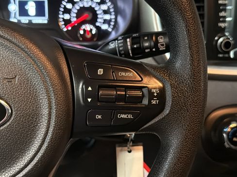 Used 2018 Kia Sorento AWD image 13