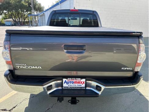 Used 2012 Toyota Tacoma 4x4 Access Cab w/ SR5 Pkg image 7