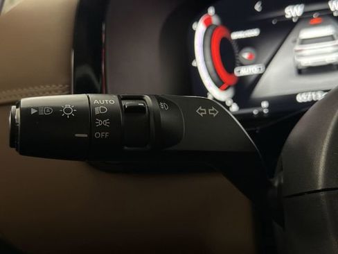 Used 2023 Nissan Pathfinder Platinum w/ Cargo Package image 24