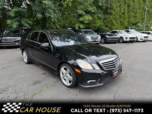 Used 2011 Mercedes-Benz E 550 4MATIC Sedan image 10
