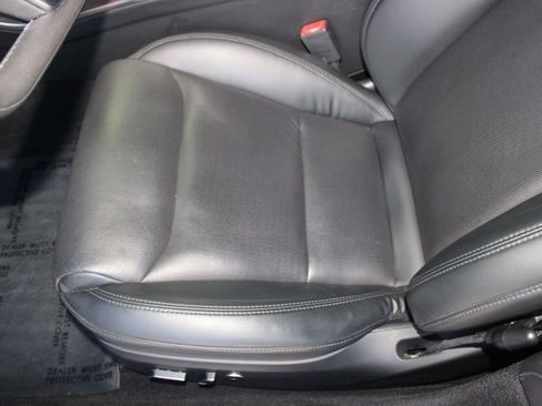 Used 2022 Tesla Model S AWD image 13