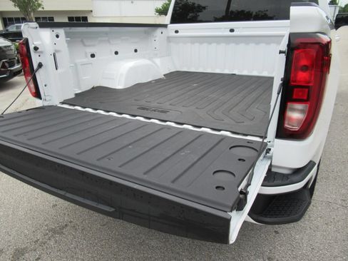 Used 2024 GMC Sierra 1500 Elevation w/ LPO, Elevation Black Package AWD/4WD image 28