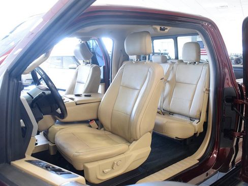 Used 2017 Ford F250 Lariat w/ Chrome Package AWD/4WD image 11